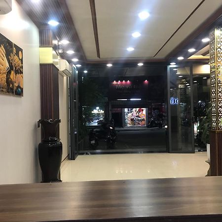 Duc Loc 2 Hotel Hue Buitenkant foto
