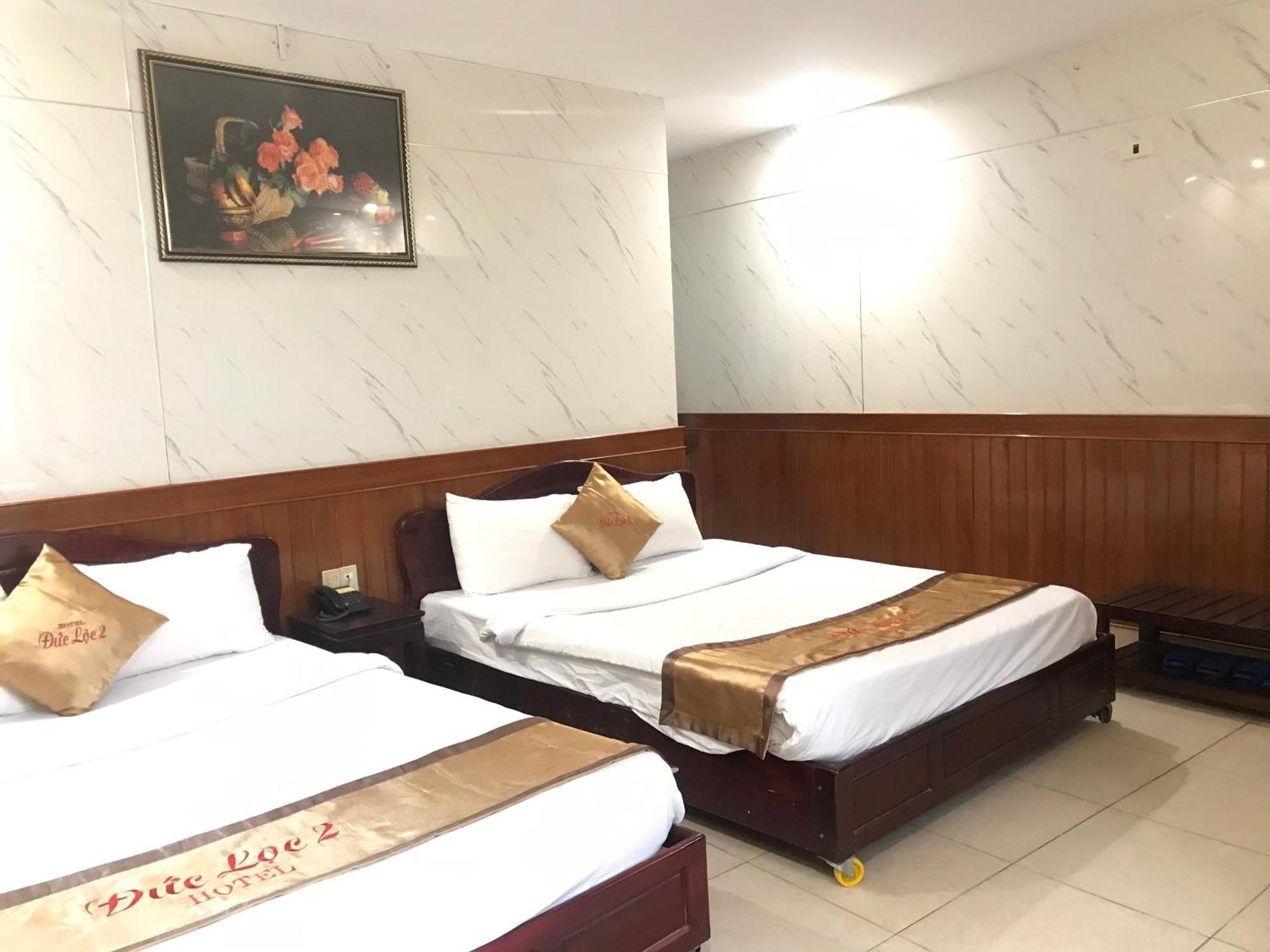 Duc Loc 2 Hotel Hue Buitenkant foto