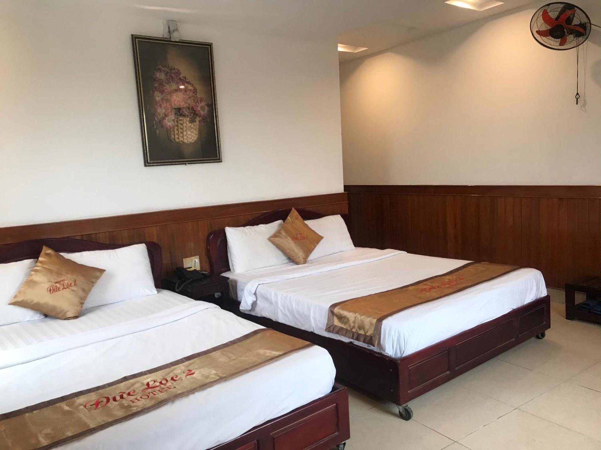 Duc Loc 2 Hotel Hue Buitenkant foto