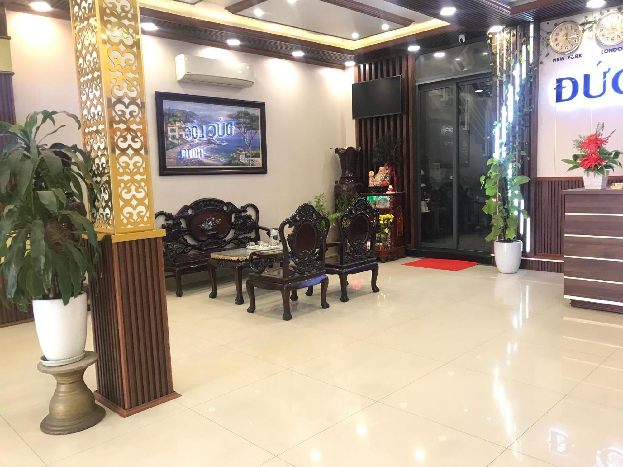 Duc Loc 2 Hotel Hue Buitenkant foto