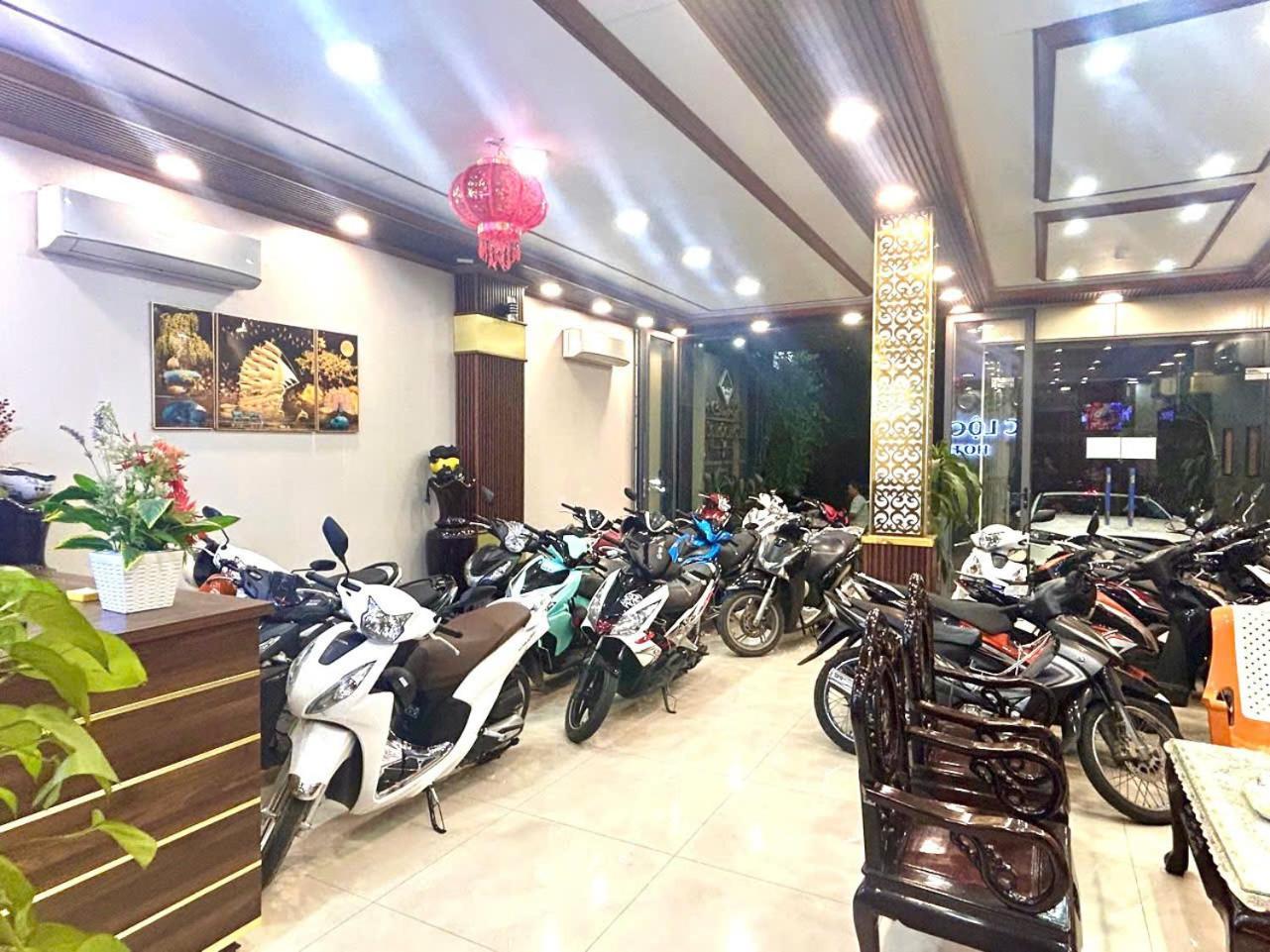 Duc Loc 2 Hotel Hue Buitenkant foto