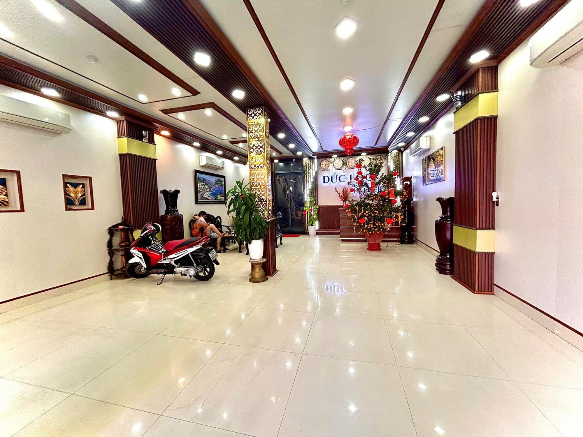 Duc Loc 2 Hotel Hue Buitenkant foto